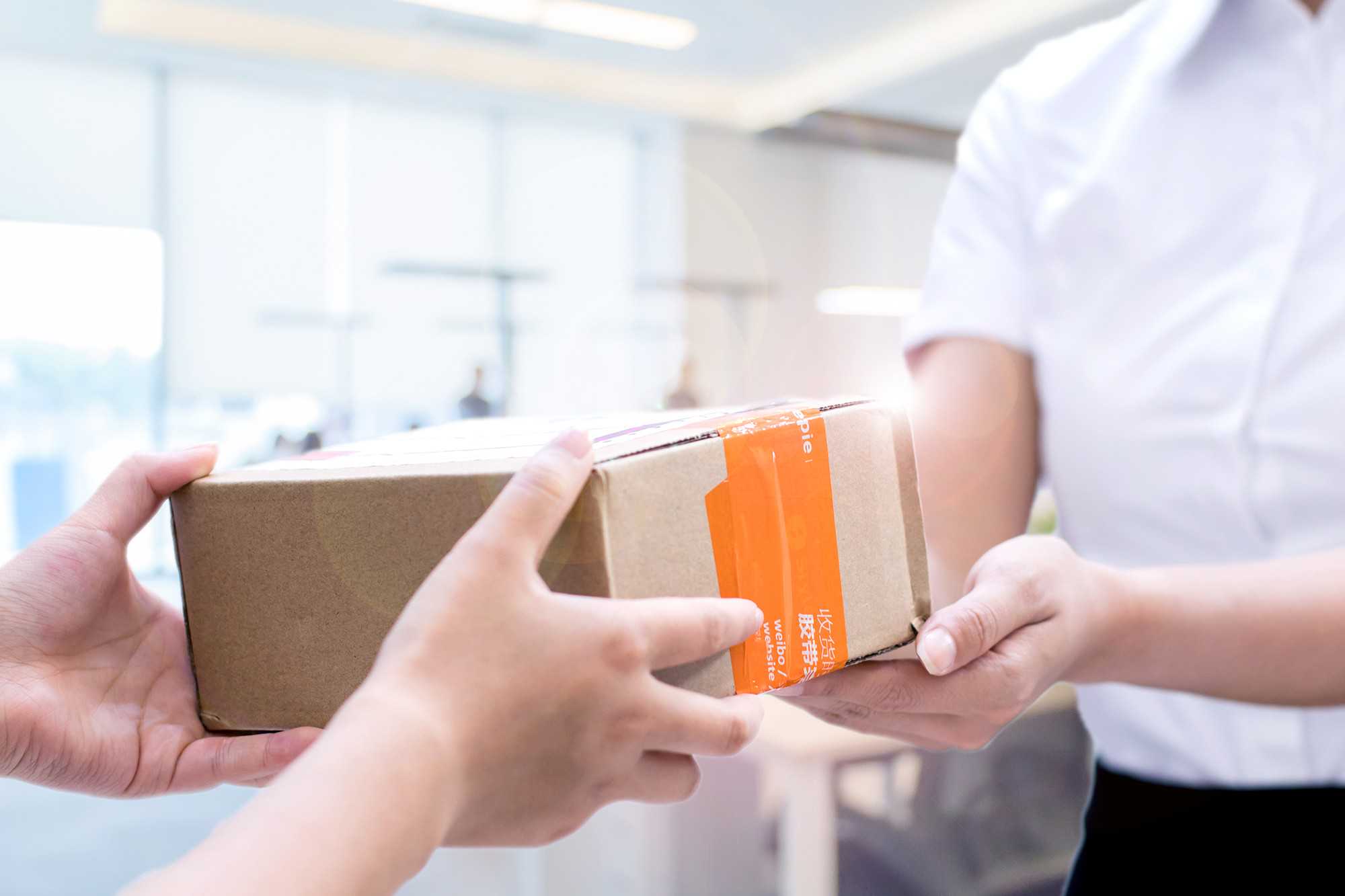 联邦快递调整美国境内包裹取件定价，简化流程、更具灵活性